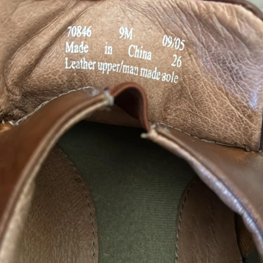 Clarks slip on dress shoes size 9